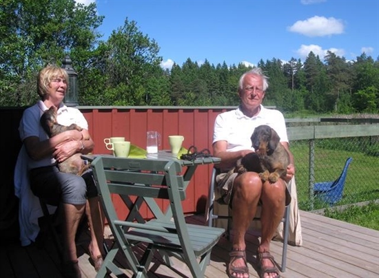 Cirrus 11,5 år tillsammans med Sven & Anna-Lena och hennes knä fjäskar Saffran